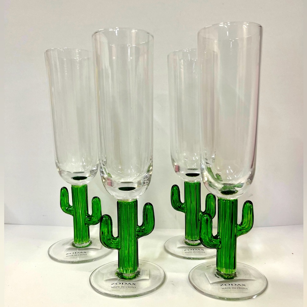 Zodax Cabo Cactus Champagne Glasses
Green With Box Set of 4 Pieces New